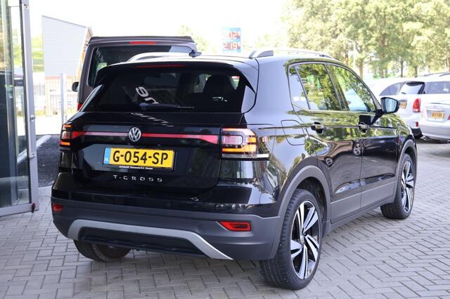 Volkswagen T-Cross 1.0 TSI STYLE LED*TREKHAAK*KEYLESS*NAVIGATIE*CARPLAY*CAMERA*ADAPTIEVECRUISE