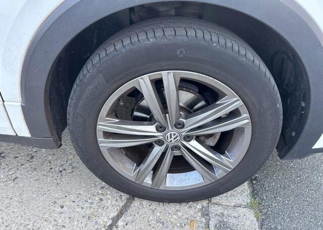 Volkswagen T-Cross 1.0 TSI R-Line | Adaptive Cruise Control | Parkeerhulp | 116 PK | VERWACHT |