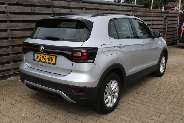 Volkswagen T-Cross 1.0 TSI Life Business / Navi / Cruise / Parkeer sensoren