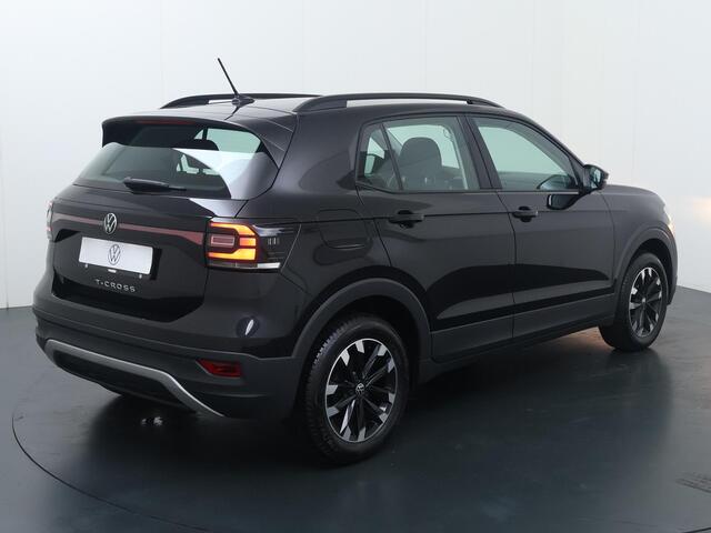 Volkswagen T-Cross 1.0 TSI Life | 95 PK | Climate control | Adaptive cruise control | Apple Carplay/Android Auto |