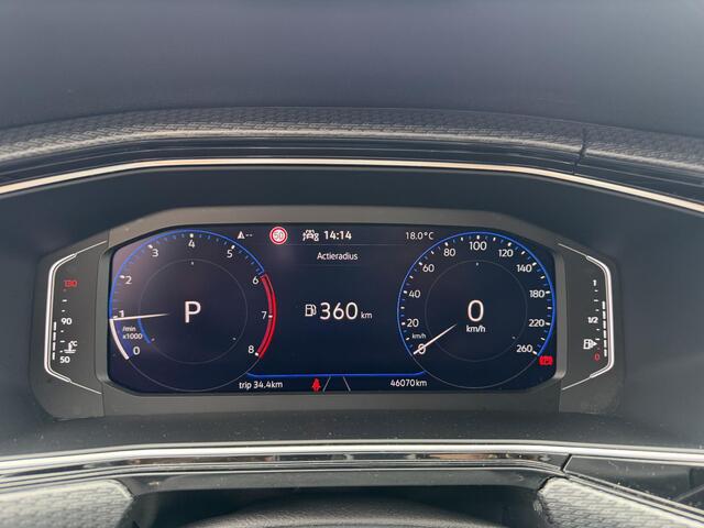 Volkswagen T-Cross 1.0 TSI R-Line | Automaat | Stoelverwarming | Adaptive Cruise Control | Achteruitrijcamera, Parkeersensoren voor en Achter