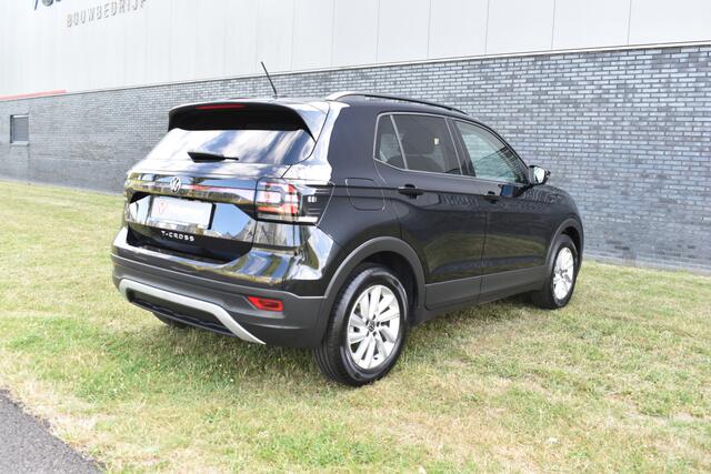 Volkswagen T-Cross 1.0 TSI Life Navigatie Stoelverwarming Prijs is incl. btw