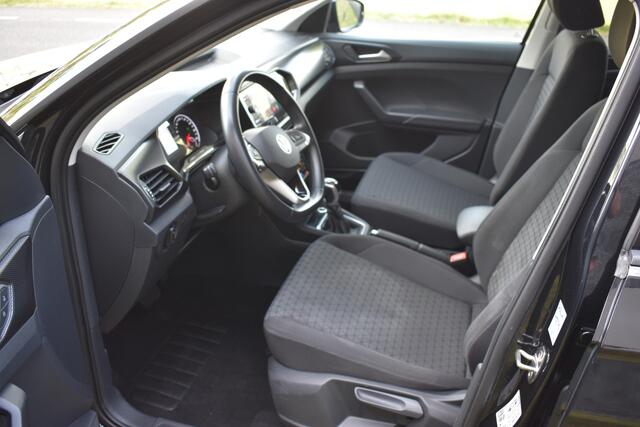 Volkswagen T-Cross 1.0 TSI Life Navigatie Stoelverwarming Prijs is incl. btw