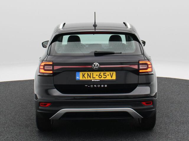 Volkswagen T-Cross 1.0 TSi 110 Pk Automaat Style | Full LED | Stoelverwarming | Cruise | Climatronic | Parkeersensoren | CarPlay | 17 Inch | 62.447 Km !!
