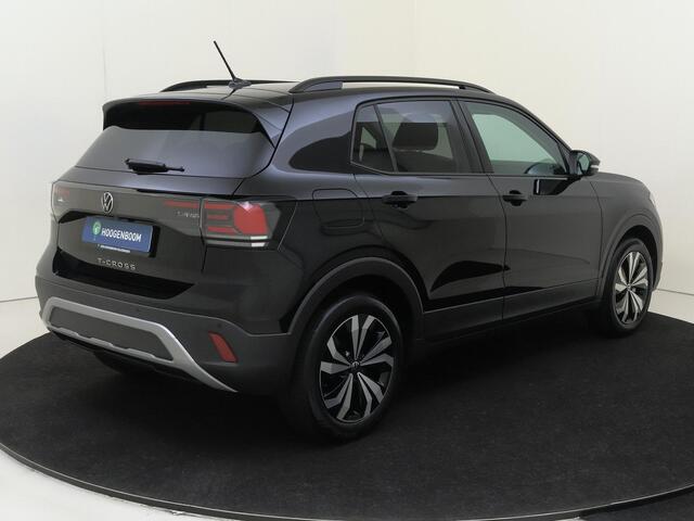 Volkswagen T-Cross Life Edition | 'App-Connect' draadloze smartphone integratie | Achterlichten LED | Afstandscontrolesysteem (Front Assist)