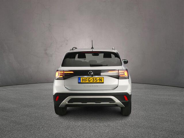 Volkswagen T-Cross Life Edition 1.0 TSI 95pk Adaptive cruise control, Achteruitrijcamera, Parkeersensoren, App connect, Stoelverwarming, LED koplampen