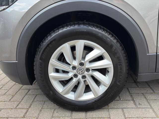 Volkswagen T-Cross 1.0 TSI LIFE TREKHAAK/CAMERA/ACC/CLIMA/CARPLAY/NAVI/DAB+