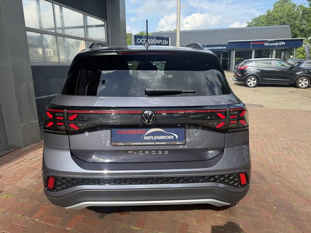 Volkswagen T-Cross 1.5 TSI R-Line Edition AFN. TREKH. - CAMERA - AD. CRUISE 2025 km 23.000