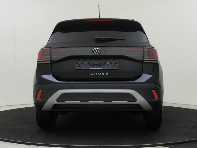 Volkswagen T-Cross 1.0 TSI Life Edition 17" LM velgen | Comfort pakket | Voorstoelen verwarmd | Navigatie | achteruitrijcamera | Apple Carplay/Android Auto |