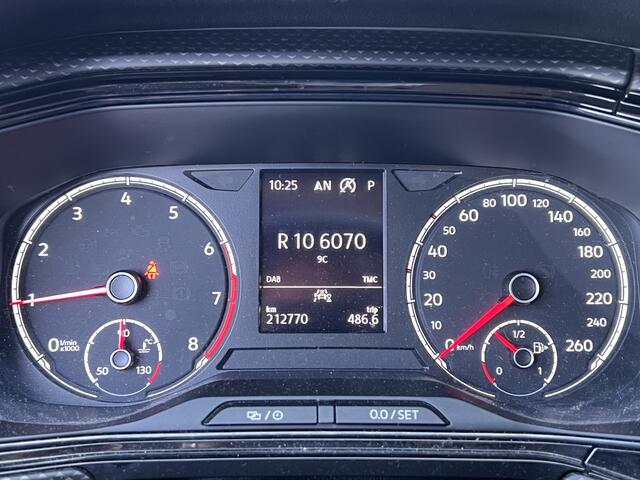 Volkswagen T-Cross 1.0 TSI Life | Nieuw binnen | Camera | Apple Carplay
