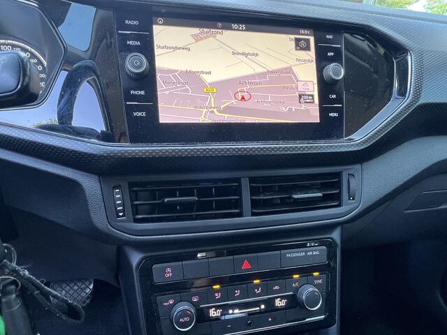 Volkswagen T-Cross 1.0 TSI Life | Nieuw binnen | Camera | Apple Carplay