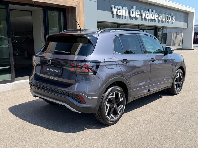 Volkswagen T-Cross 1.5 TSI 150pk DSG R-Line | Camera | Trekhaak | Navi | IQ light | Rijklaar incl. garantie