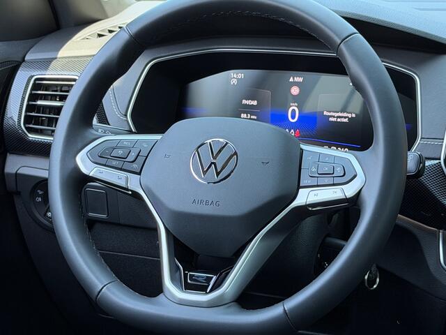 Volkswagen T-Cross 1.5 TSI 150pk DSG R-Line | Camera | Trekhaak | Navi | IQ light | Rijklaar incl. garantie