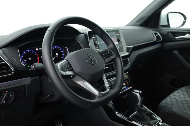Volkswagen T-Cross 1.0 TSI R-Line DSG | IQ. Light | Apple CarPlay | Camera + PDC | Adapt. Cruise | 18'' | Digi. Cockpit |