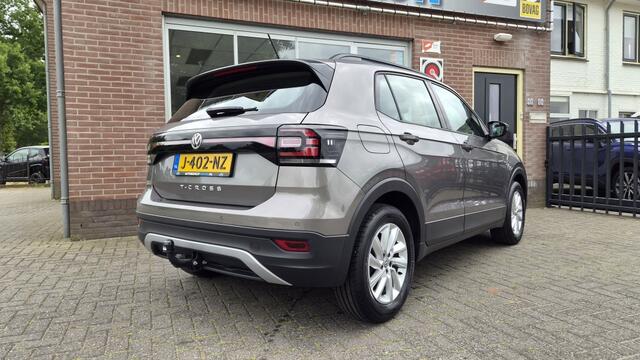 Volkswagen T-Cross 1.0 TSI Life, Trekhaak, Stoelverwarming