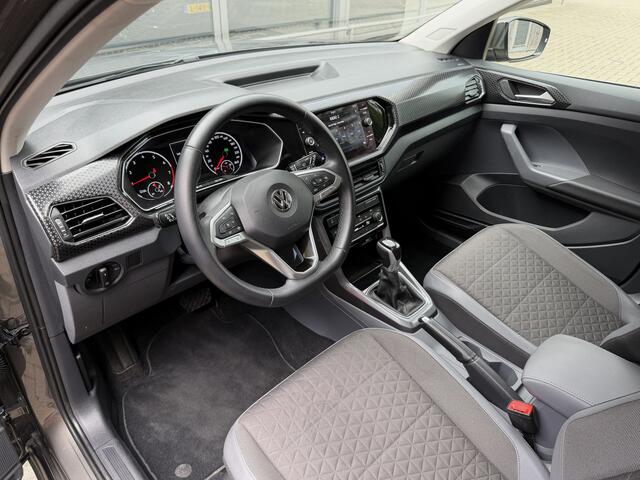 Volkswagen T-Cross 1.0 TSI AUTOMAAT *!* RADAR/ LED/ 14 DKM/ TREKHAAK/ STOELVERWARMING *!*