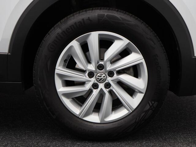 Volkswagen T-Cross 1.0 TSi 115 Pk Automaat Life | Trekhaak | Adaptive Cruise | Airco | Navigatie | CarPlay | 16 Inch | 60.594 Km !!