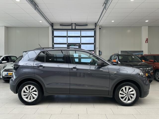 Volkswagen T-Cross 1.0 TSI Life [ CARPLAY I CLIMA I ALL-SEASON BANDEN ]