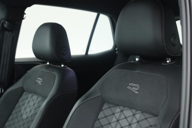 Volkswagen T-Cross 1.0 TSI R-Line DSG | IQ. Light | Apple CarPlay | Camera + PDC | Adapt. Cruise | 18'' | Digi. Cockpit |