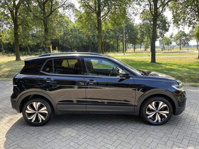 Volkswagen T-Cross 1.0 TSI Active | ACC | CAM | CARPLAY | CLIMA | LED | NAVI | PDC V&A | STOELVERW. | TREKHAAK AFN. | VIRTUAL COCKPIT