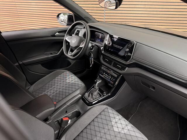 Volkswagen T-Cross 1.5 TSI R-Line Edition Dodehoek / Trekhaak / Carplay / Navi / Adapt. Cruise / Stoelverwarming