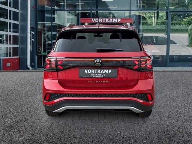 Volkswagen T-Cross 1.5 TSI DSG R-LINE AFN.TREKHAAK/CAMERA/IQ-LIGHTS/STOELVERW/CARPLAY