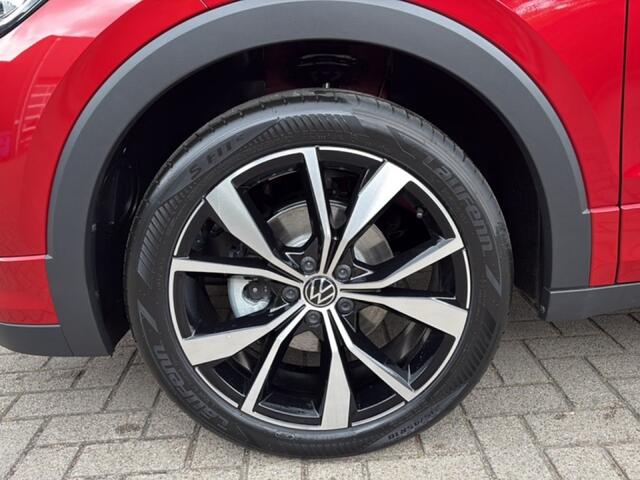 Volkswagen T-Cross 1.5 TSI DSG R-LINE AFN.TREKHAAK/CAMERA/IQ-LIGHTS/STOELVERW/CARPLAY