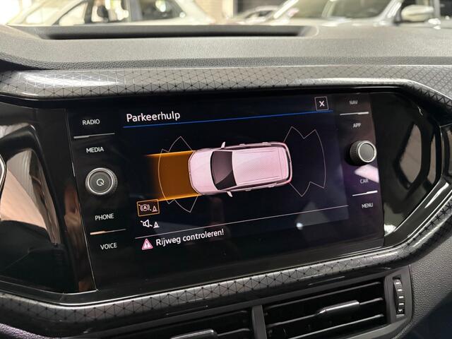 Volkswagen T-Cross 1.0 TSI Navigatie App Apple Android Half Leder IQ Drive