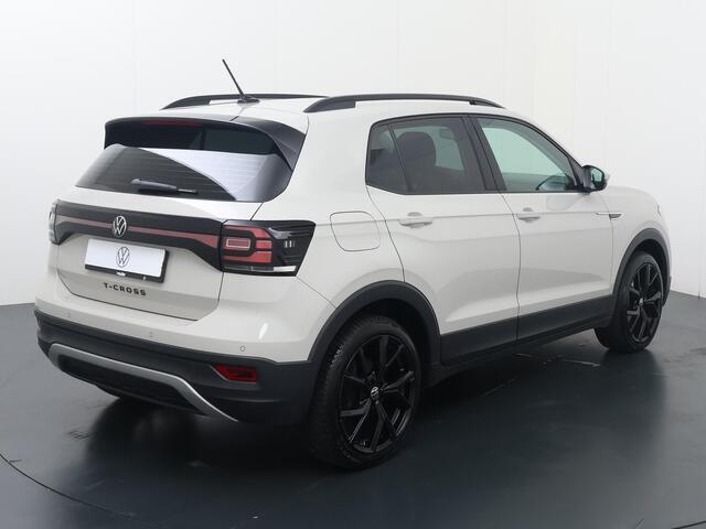 Volkswagen T-Cross 1.0 TSI Life | 95 PK | Adaptive Cruise Control | Navigatiesysteem | Parkeersensoren | Grootlichtassistent |