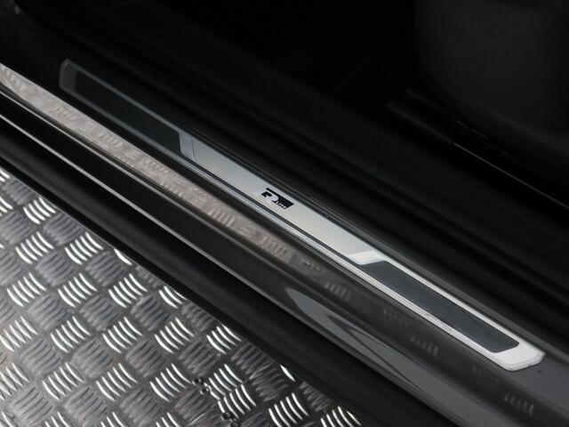 Volkswagen T-Cross 1.0 TSI Style (Camera / Navi / ACC / Virtual / Dodehoek / Stoelverwarming / 18'')