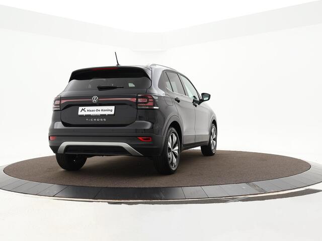 Volkswagen T-Cross 1.0 TSI 110pk DSG Style · Camera · Keyless · Stoelverwarming · Apple/Android Car Play · 17"Velgen · Draadloze Telefoonlader ·