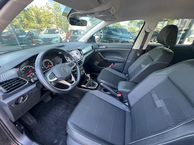 Volkswagen T-Cross 1.0 TSI Life AUTOMAAT | APPLE CARPLAY / ANDROID AUTO | 17 INCH | ADAPTIVE CRUISE CONTROL | ALL SEASON BANDEN | 7 DSG | NED. AUTO |