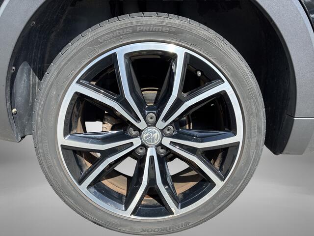 Volkswagen T-Cross 1.0 TSI R-Line | Virtual Cockpit | Navigatie | Stoelverwarming | Climate Control |