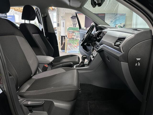 Volkswagen T-Cross 1.0 TSI R-Line Automaat | Navi | Digitaal Cockpit | Stoelverwarming