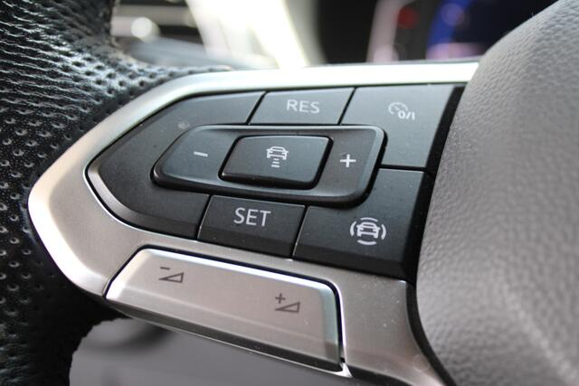 Volkswagen T-Cross 1.0 TSI Life | Adaptieve cruise | Digital cockpit | R-Line interieur + Exterieur