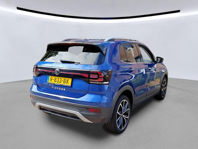Volkswagen T-Cross 1.0 TSI Style / AUTOMAAT/ CRUISE/ PARK.SENSOREN V+A/ DIGITAL DASH/ NAVI/ CLIMA/ LED/ 18'' LMV