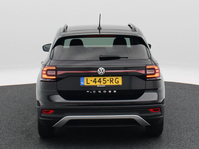Volkswagen T-Cross 1.0 TSi 115 Pk Automaat Style Business R | Stoelverwarming | Adaptive Cruise | Camera | Navigatie | CarPlay | 16 Inch | 70.455 Km !!