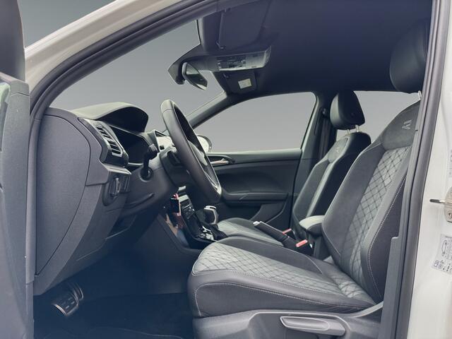 Volkswagen T-Cross 1.5 150pk TSI R-Line Edition Dodehoeksensoren | Navigatiesysteem | Achteruitrijcamera