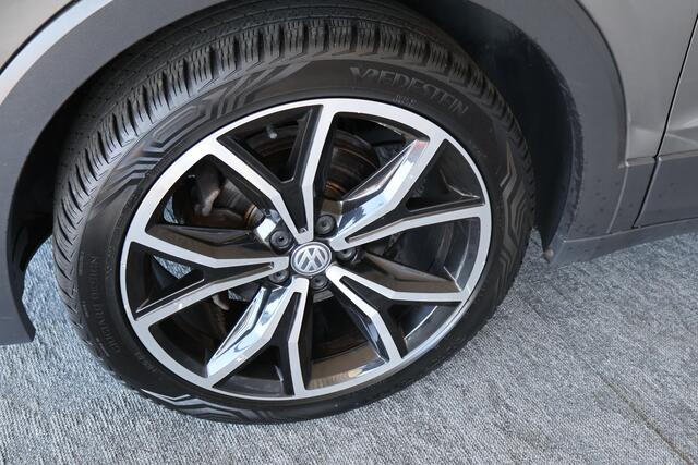 Volkswagen T-Cross 1.0 TSI/DSG Style, Virtual cockpit, Keyless, Camera, Trekhaak