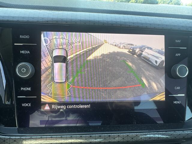 Volkswagen T-Cross 1.0 TSI Style DSG / Navigatie / Camera