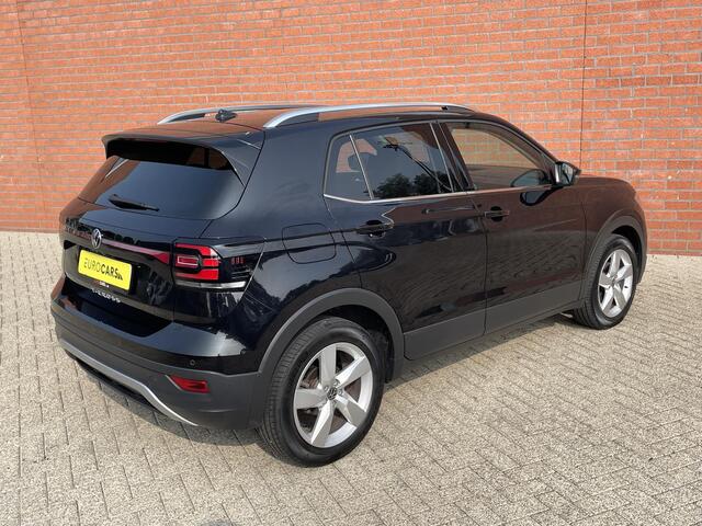 Volkswagen T-Cross 1.0 TSI 110pk DSG Style Navigatie Apple Carplay / Android Auto Camera Parkeer sensoren Dab Winterpakket Digitale Cockpit