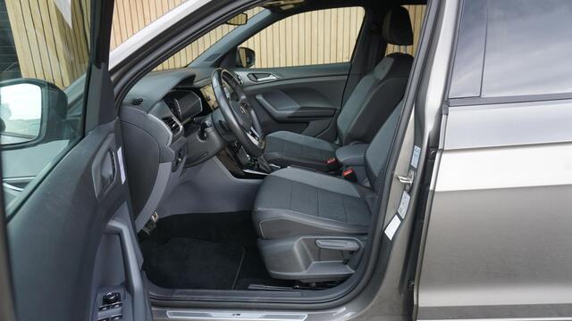 Volkswagen T-Cross 1.0 TSI 115pk 2x R-line Virtual Cockpit LED Keyless Adap.Cruise 17 inch LM 1e Eigenaar *NL Auto* 60410km