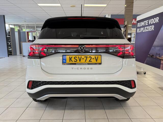 Volkswagen T-Cross 1.0 TSI R-Line Edition DSG 116PK *NAVI*APP*MATRIX*