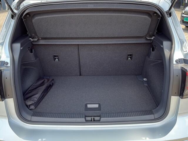 Volkswagen T-Cross 1.5 TSI DSG R-LINE AFN.TREKHAAK/CAMERA/ACC/STOELVERW/CARPLAY