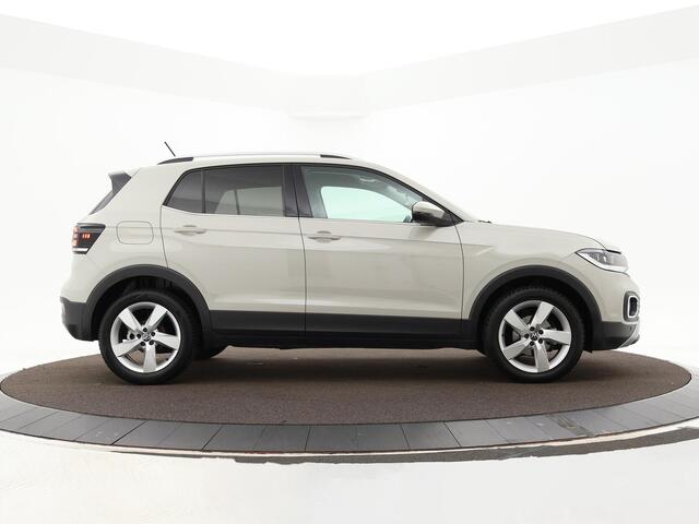 Volkswagen T-Cross 1.5 TSI 150pk DSG Style · Apple/Android Car Play · Stoelverwarming · LED verlichting