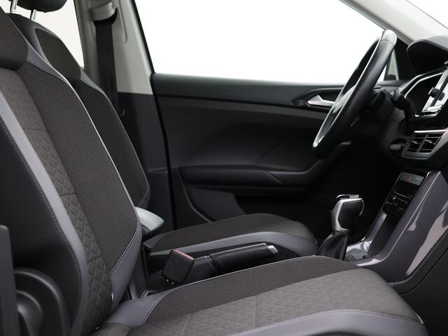Volkswagen T-Cross 1.5 TSI 150pk DSG Style · Apple/Android Car Play · Stoelverwarming · LED verlichting