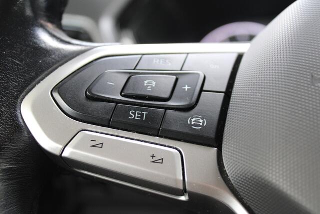 Volkswagen T-Cross 1.0 TSI Life Business | Achteruitrijcamera | Trekhaak | Adaptieve cruise