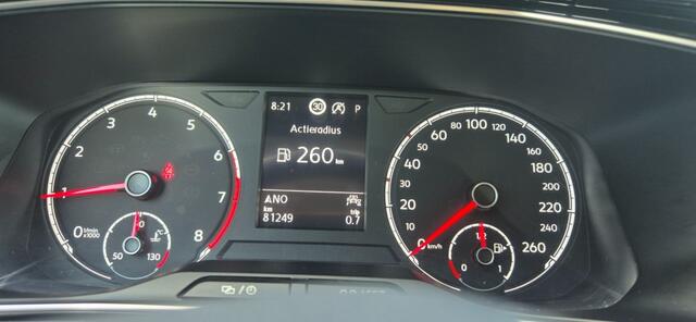 Volkswagen T-Cross 1.0 TSI Life/adaptief cruise control/R line/apple carplay android