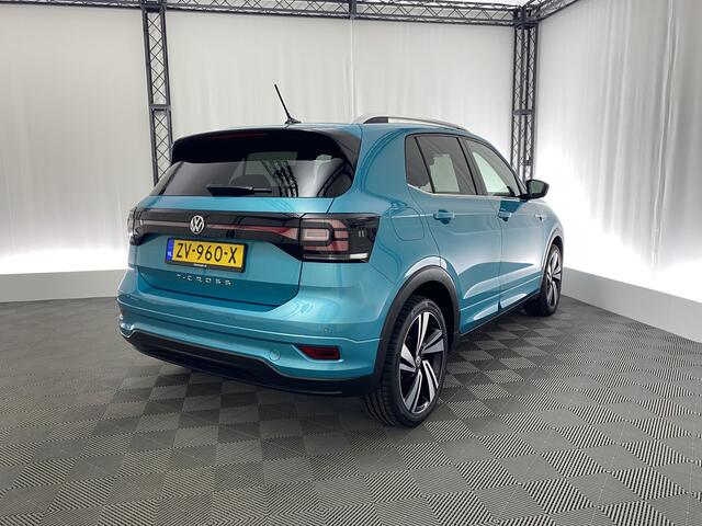 Volkswagen T-Cross 1.0 TSi R-Line | Apple carplay | Navi | Adapt. cruise | Keyless | Dodehoeksensor | Privacy | ACC | LED
