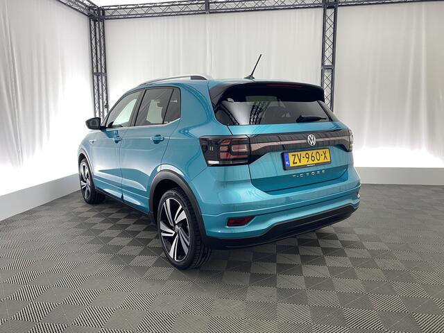 Volkswagen T-Cross 1.0 TSi R-Line | Apple carplay | Navi | Adapt. cruise | Keyless | Dodehoeksensor | Privacy | ACC | LED